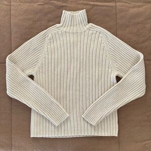 Abercrombie & Fitch Off-White Cream Knit Sweater